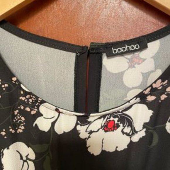 Worn Once, Boohoo Floral Angel Sleeve Jumpsuit - Picture 6 of 10